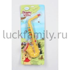 САКСОФОН "ИГРАЕМ ВМЕСТЕ" DISNEY "ВИННИ" ЦВЕТ В АССОРТ. 6633A НА КАРТ. (РУСС. УП) 54*19СМв кор.2*24шт ― Luckfamily.ru