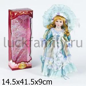 КУКЛА ФАРФОР 40СМ, ПЛАСТ. ПОДСТАВКА В РУСС. КОР. в кор.12шт ― Luckfamily.ru