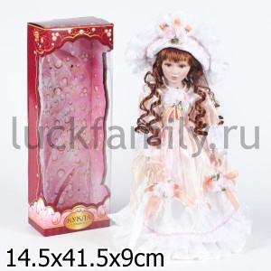 КУКЛА ФАРФОР 40СМ, ПЛАСТ. ПОДСТАВКА В РУСС. КОР. в кор.12шт ― Luckfamily.ru