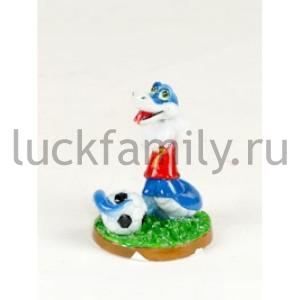 ФИГУРКА СИМВОЛ ГОДА ЗМЕЯ-ФУТБОЛИСТ С МЯЧОМ (ШЕЯ-ПРУЖИНКА), 5,2*4,8*6,1СМ В КОР. УП-8ШТ в кор.36уп ― Luckfamily.ru