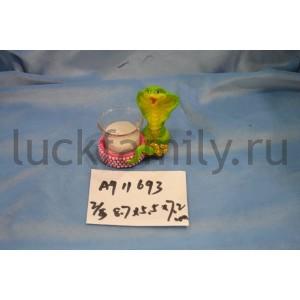 ПОДСВЕЧНИК СИМВОЛ ГОДА ЗМЕЯ 8*4,5*6,5СМ, СО СВЕЧОЙ В КОР. в кор.192шт ― Luckfamily.ru