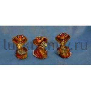 ФИГУРКА СИМВОЛ ГОДА ЗМЕЯ ЗОЛОТАЯ 4*3*6,5СМ, В АССОРТ. УП-12ШТ в кор.24уп ― Luckfamily.ru