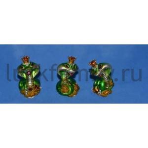 ФИГУРКА СИМВОЛ ГОДА ЗМЕЯ ЗЕЛЕНАЯ В КОРОНЕ 4*3*6,5СМ, В АССОРТ. УП-12ШТ в кор.32уп ― Luckfamily.ru