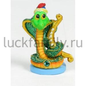 ФИГУРКА СИМВОЛ ГОДА ЗМЕЯ-ЦАРЕВИЧ С ЛУКОМ 5*4.5*6.5СМ В КОР. УП-24ШТ в кор.10уп ― Luckfamily.ru