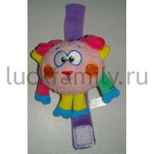 ПОГРЕМУШКА НА РУКУ "ИГРАЕМ ВМЕСТЕ" БАРАШ НА КАРТ. в кор.96шт ― Luckfamily.ru