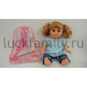 КУКЛА ОЗВУЧ., РУССИФИЦ., ЦВЕТ В АССОРТ. 5296 В РЮКЗАКЕ (РУСС. УП.) в кор.2*12шт ― Luckfamily.ru