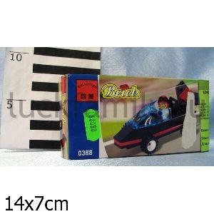 КОНСТРУКТОР ПЛАСТ. ГОНОЧНАЯ МАШИНА С ФИГУРКОЙ 0388 WS4809 В КОР. 14*7СМ в кор.160шт (Р) ― Luckfamily.ru
